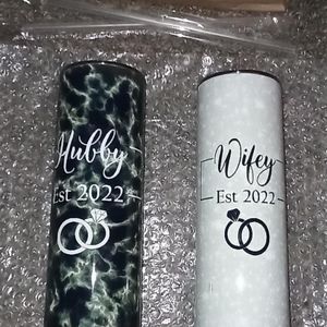 Wifey and Hubby tumblers Brand New